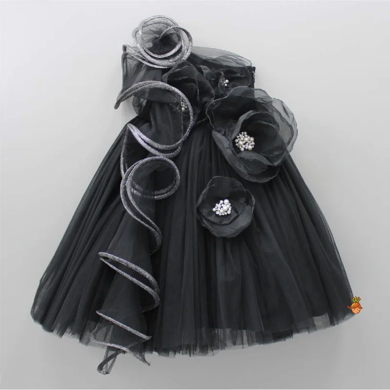 Women's Night-Out Outfit Valentine's Special Pearly Adorable Flowers Adorned Black Ruffle Gown Women's Night-Out Outfit Valentine's Special Pearly Adorable Flowers Adorned Black Ruffle Gown