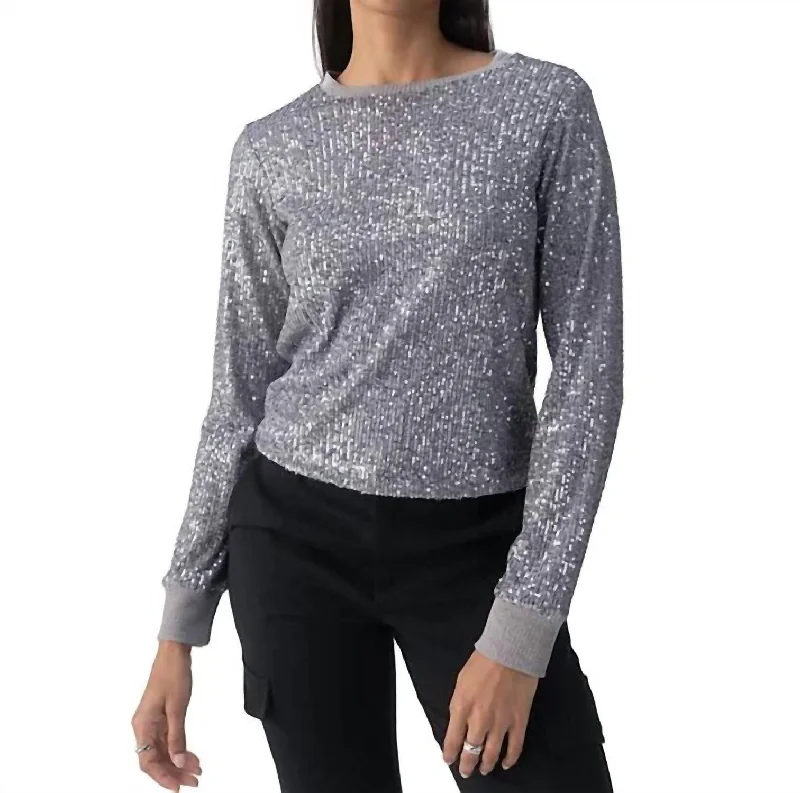 Break Fashion Norms Sparkle Together Top In Grey