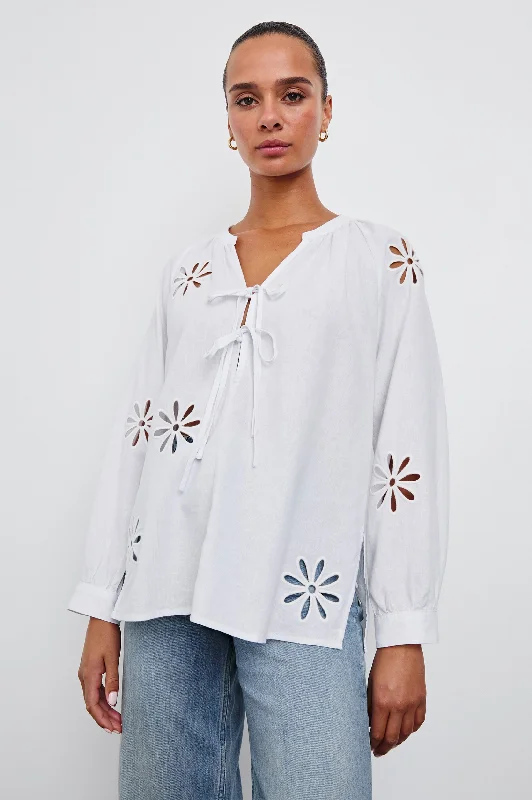 Crazy Discounts, Hurry Up BRIELLE TOP - WHITE EYELET